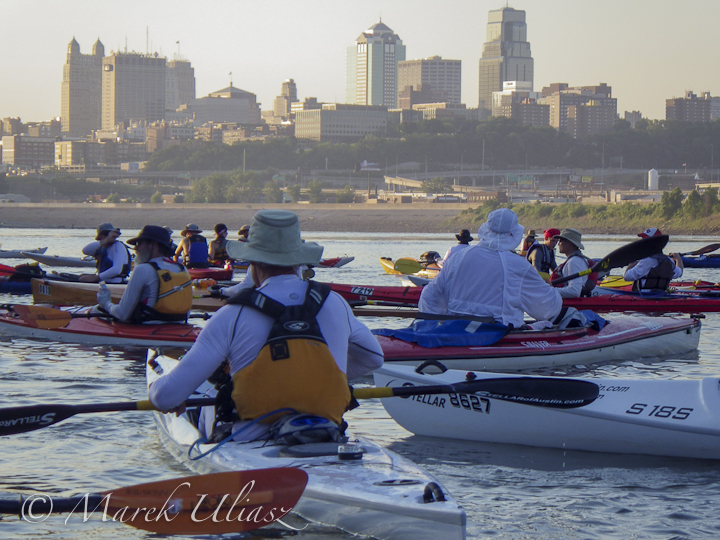 solo boats start of 2013 Missouri River 340 Race